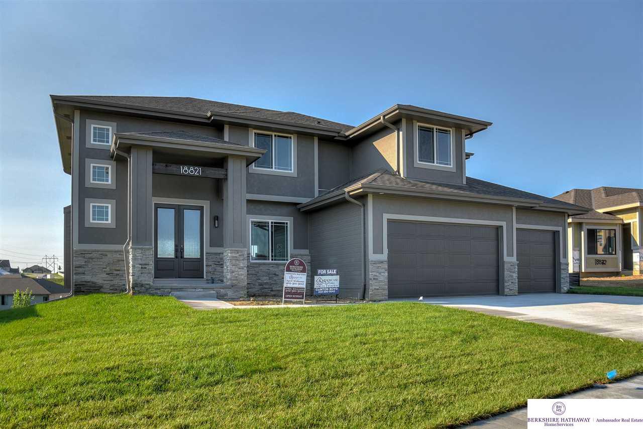18821 Taylor Circle - Photo 1