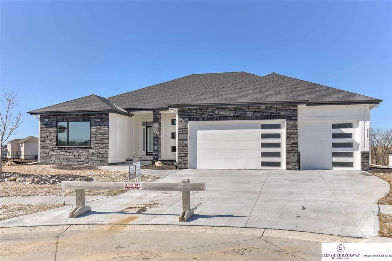 20709 D Circle - Photo 1