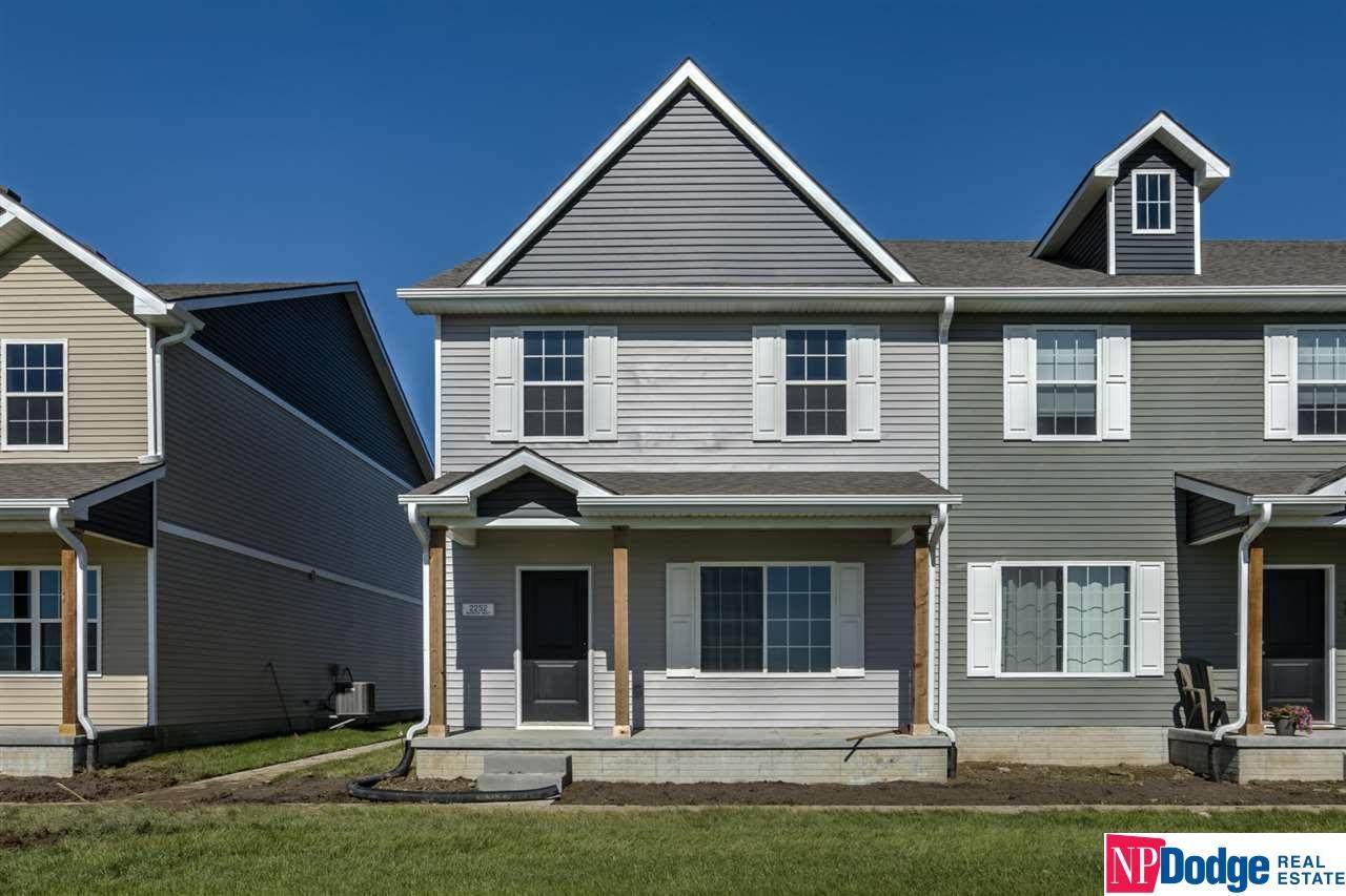 2252 Aaron Way - Photo 1