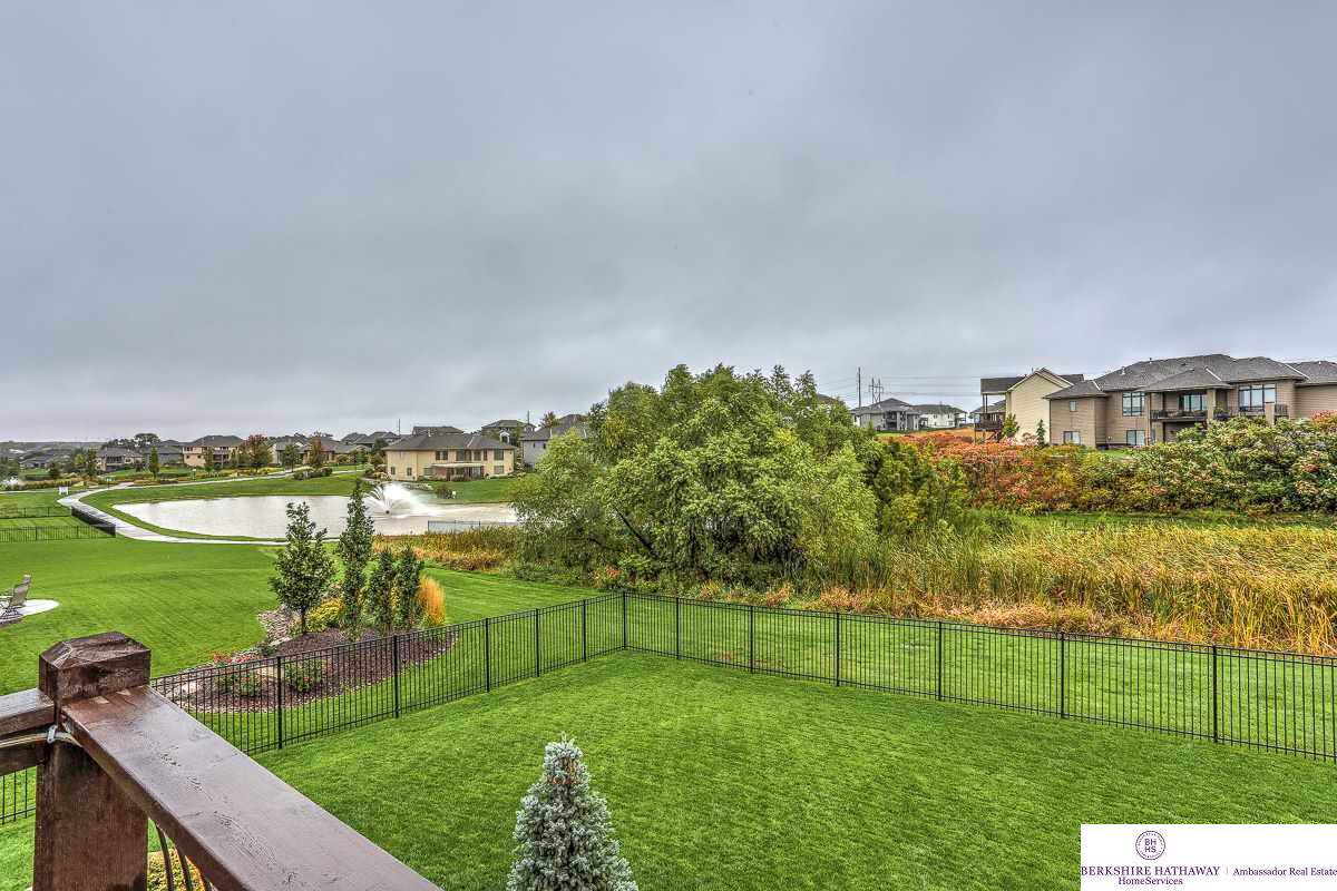 625 189 Street - Photo 1