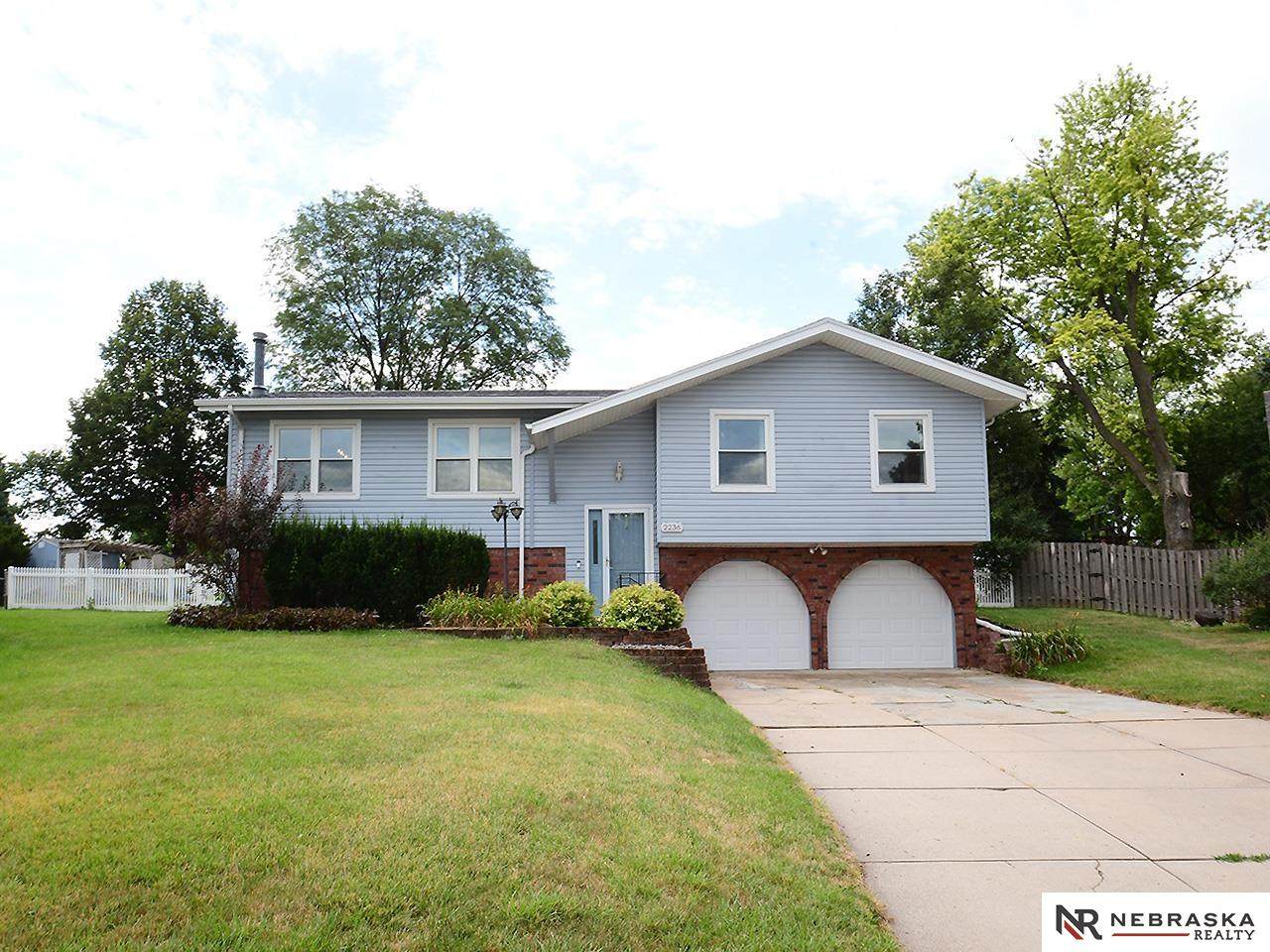 2236 163rd Circle - Photo 1