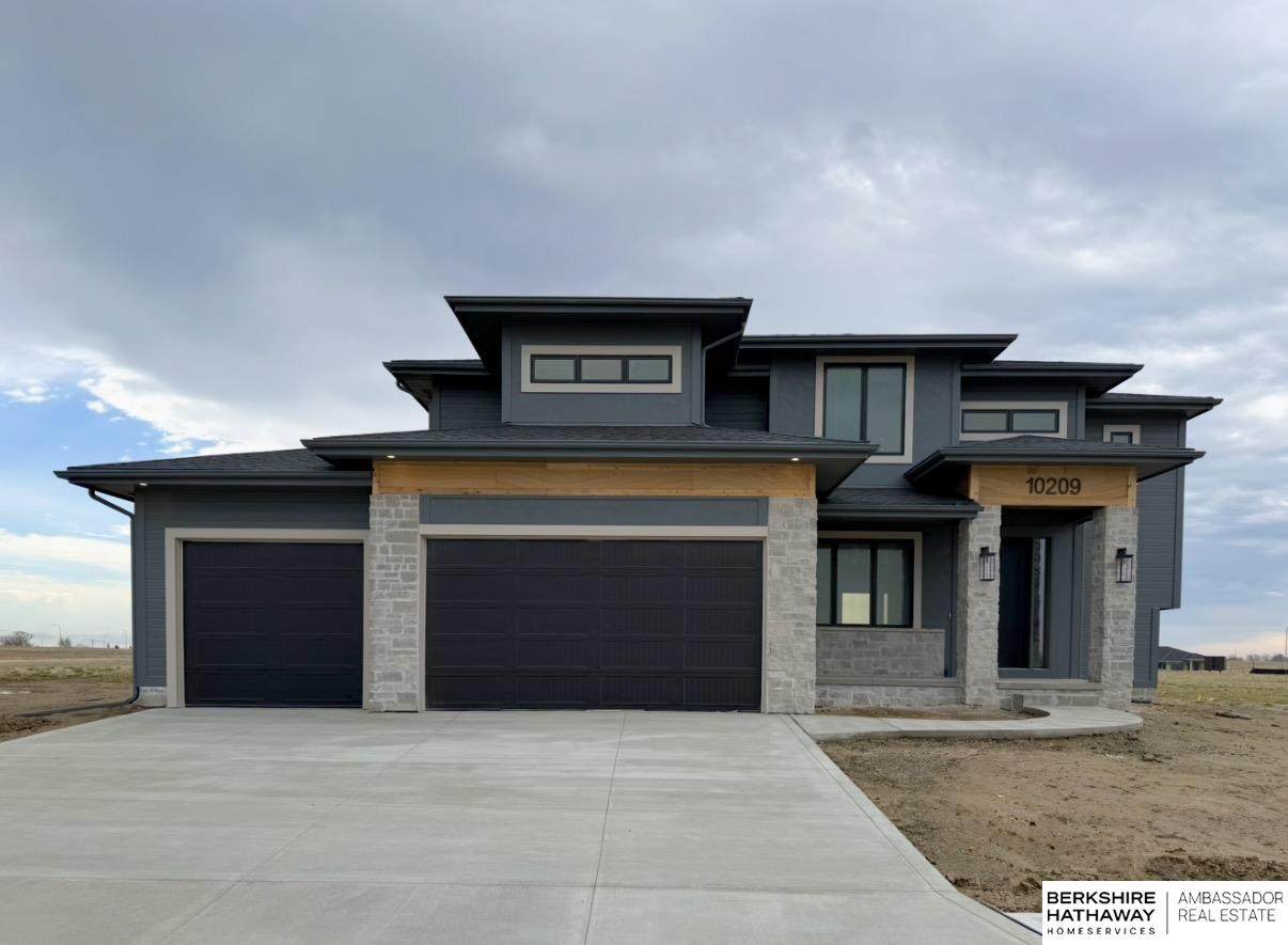 10209 214th Street - Photo 1
