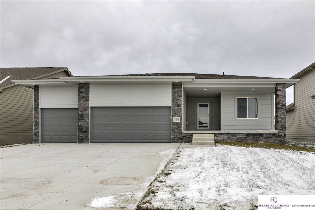 7807 194 Avenue - Photo 1
