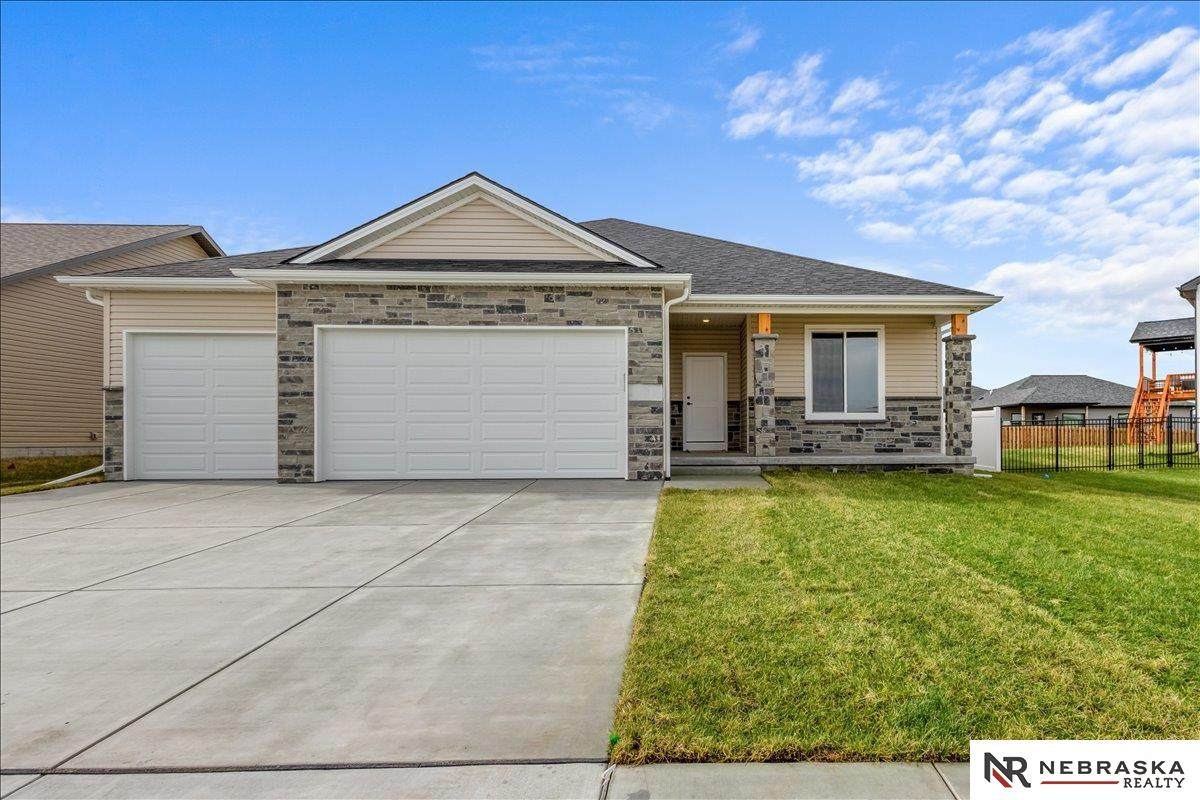 7821 Ephraem Lane - Photo 1