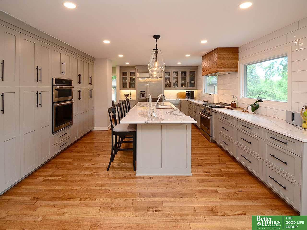 8418 Loveland Drive - Photo 1