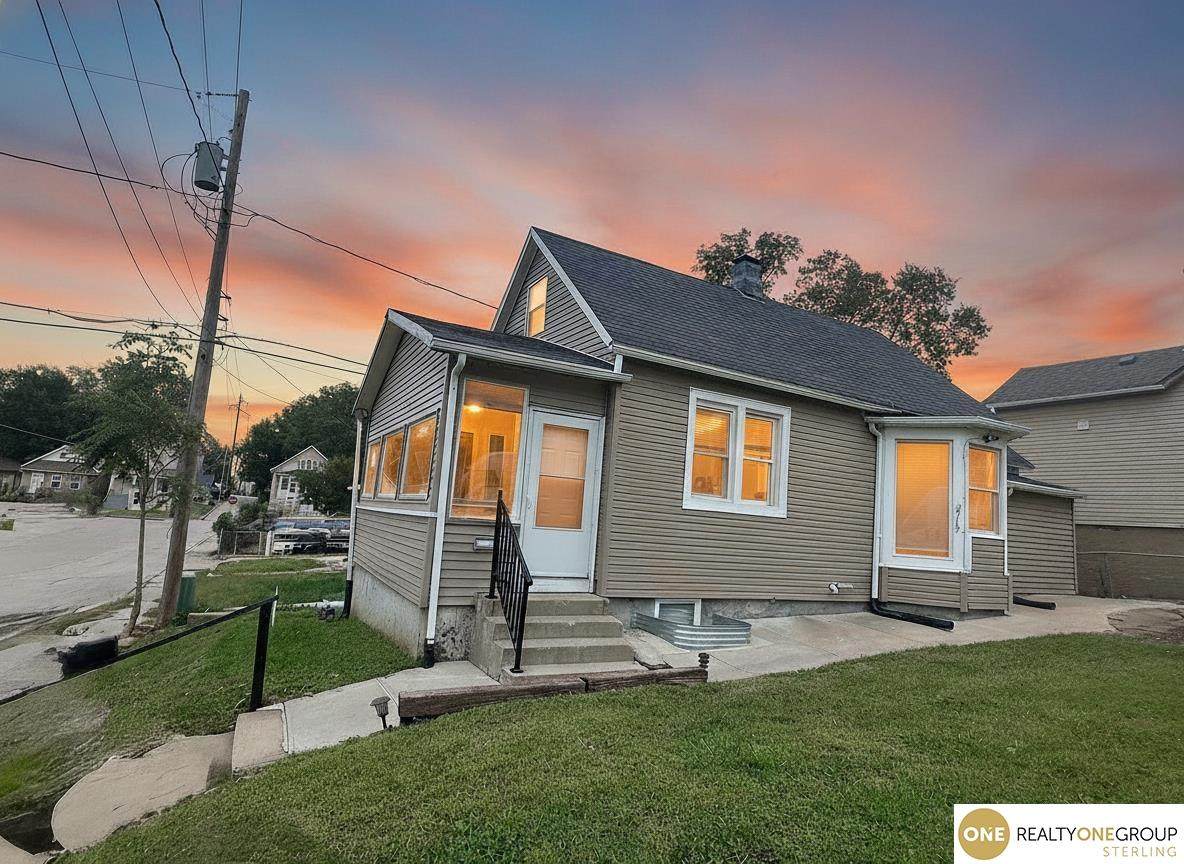 2715 Pacific Street - Photo 1