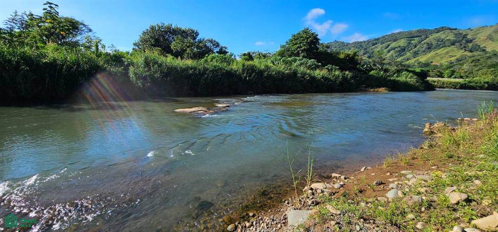  Unique Lot 9208M&sup2; - Photo 1