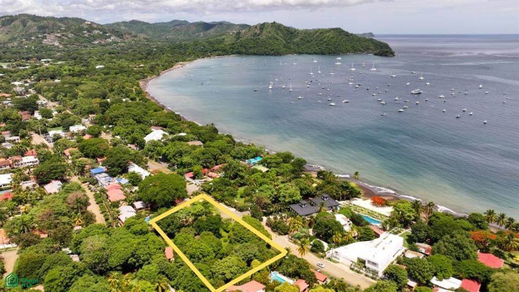  Address Not Published - Photo 1