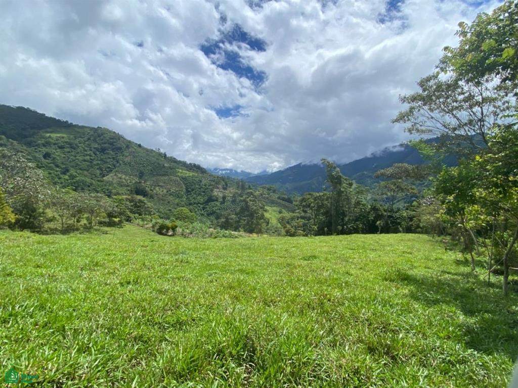  Private 1-Hectare Haven in Tirr&aacute; - Photo 1