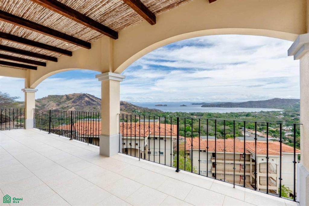 F401 Segovia - Photo 1