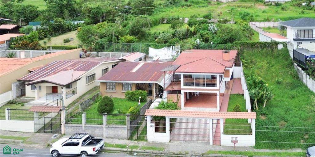  Address Not Published - Photo 1