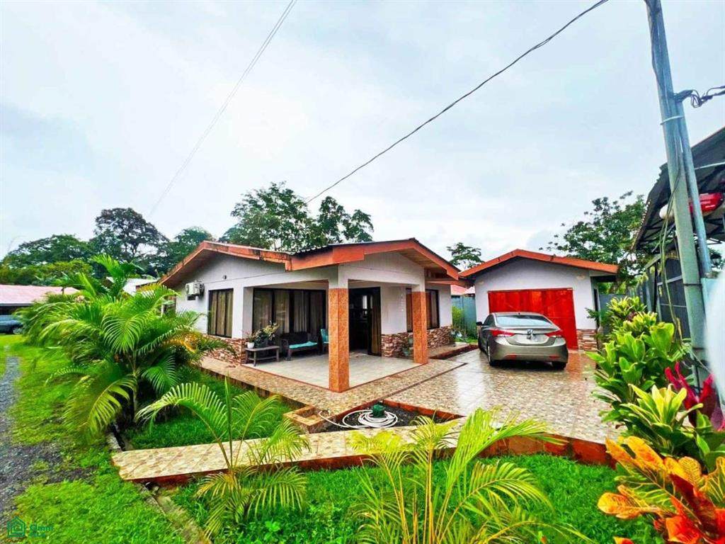  Address Not Published - Photo 1