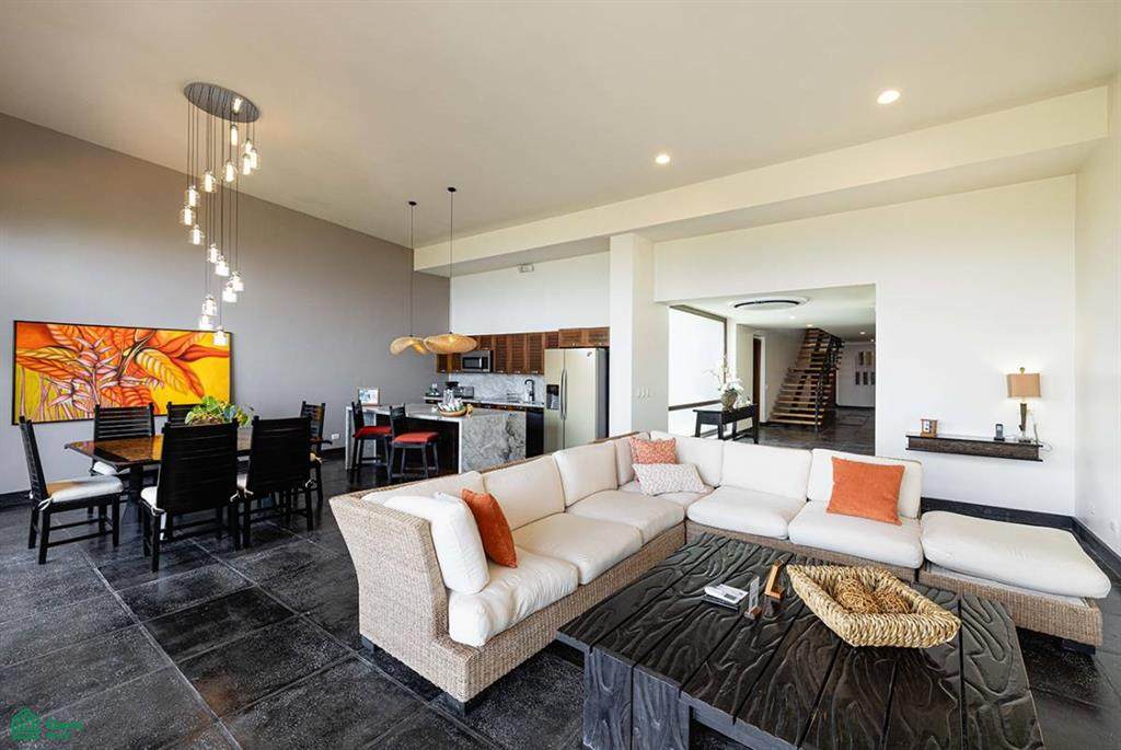 on main road to Manu Kilometer 4 - Photo 1