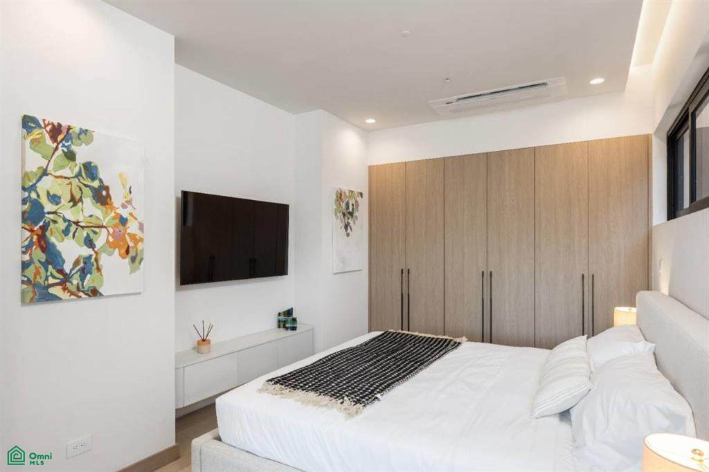  Address Not Published - Photo 1