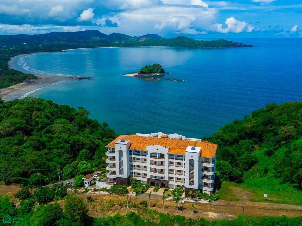  Flamingo Towers #11 - Photo 1