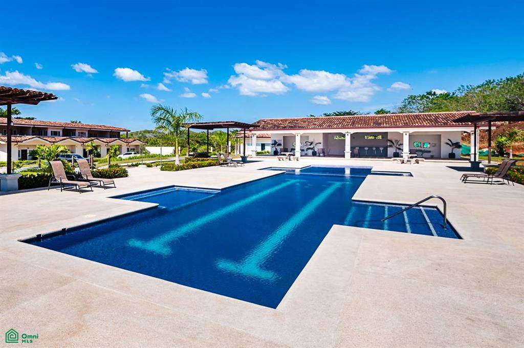 Jacarandas #12 Rancho Villa Real - Photo 1