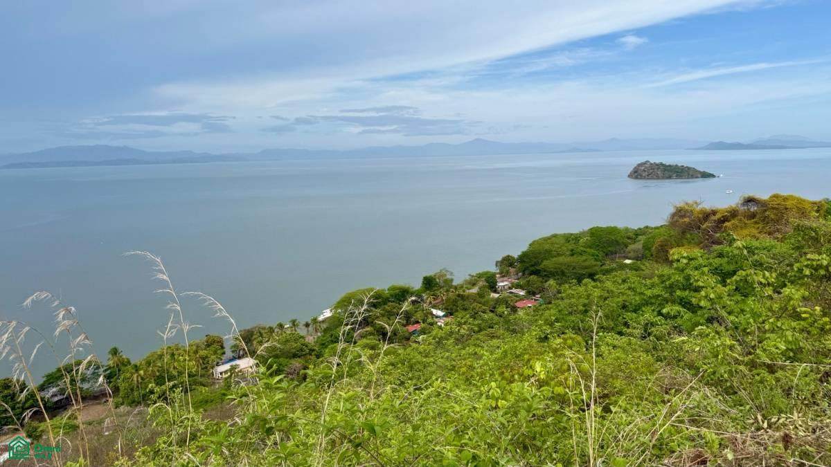  Costa Pajaros - Photo 1