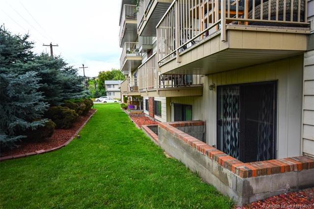 #111 3304 35 Avenue, - Photo 1