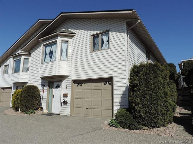 #7 4303 27 Avenue, - Photo 1