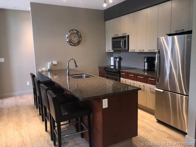 #402 30 Monashee Road, - Photo 1