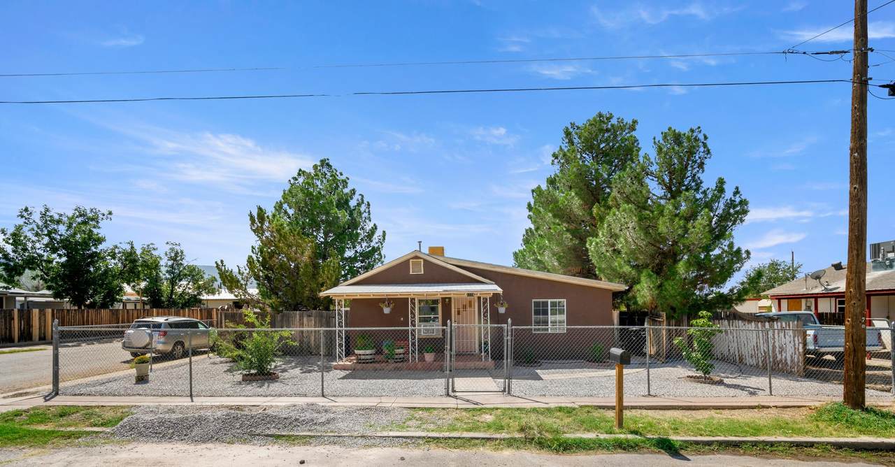1114 Catalina Ln - Photo 1