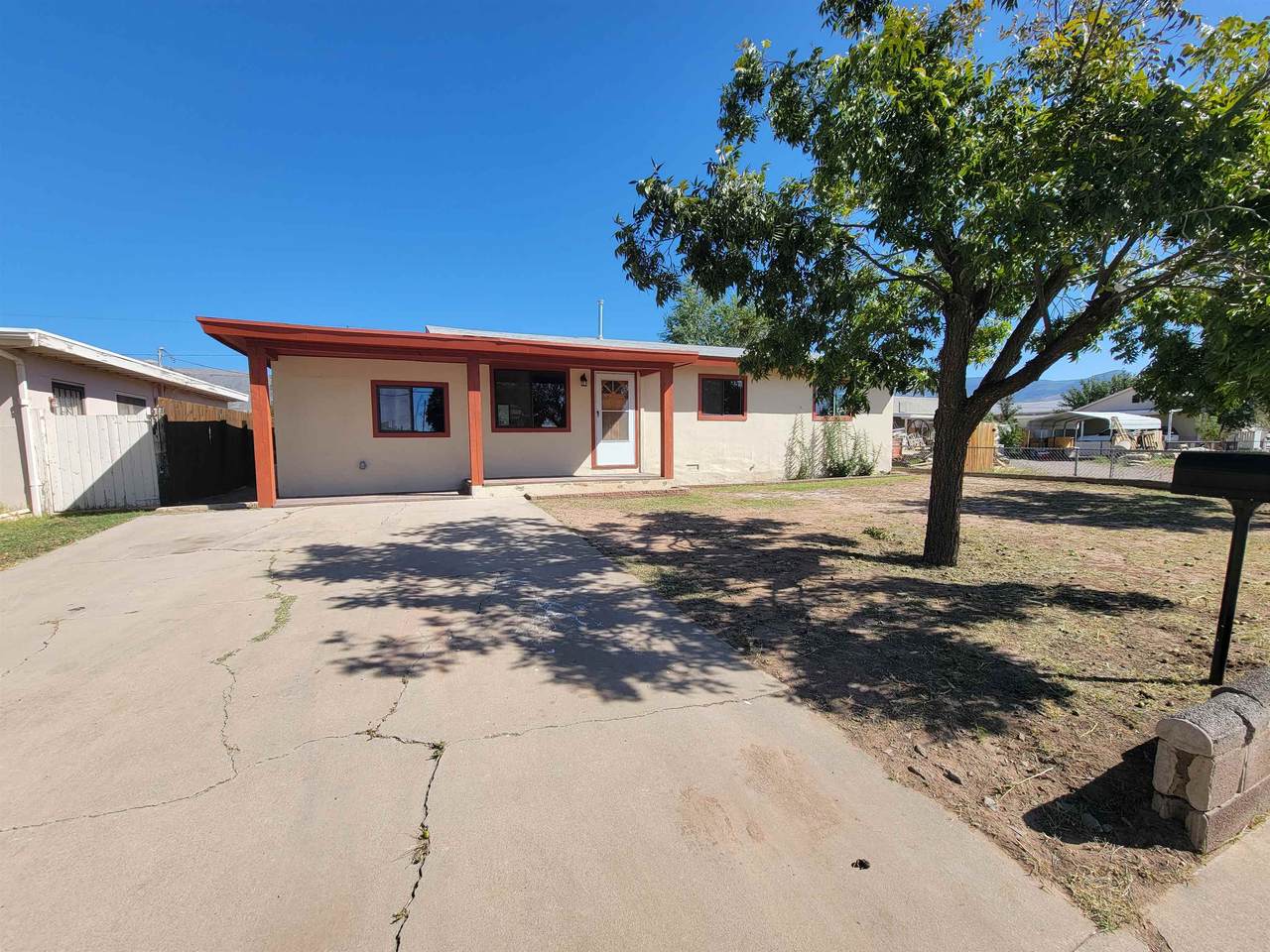 1508 Cuba Av - Photo 1
