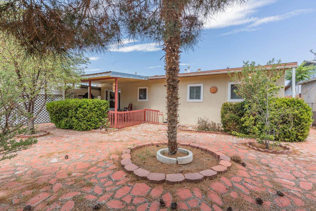 1205 Hendrix Av - Photo 1