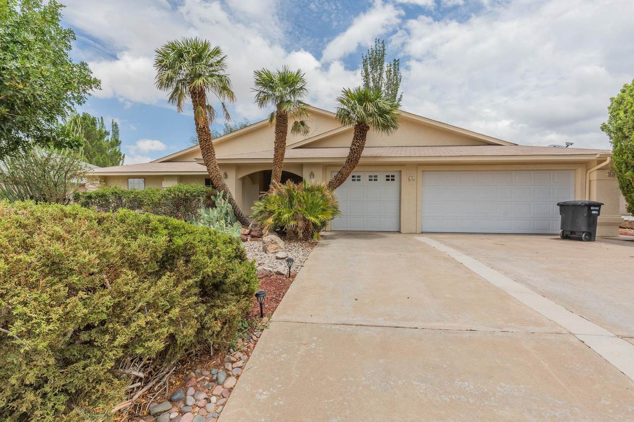 323 Eagle Dr - Photo 1