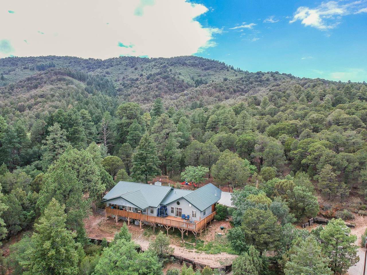 15 Flicker Dr - Photo 1