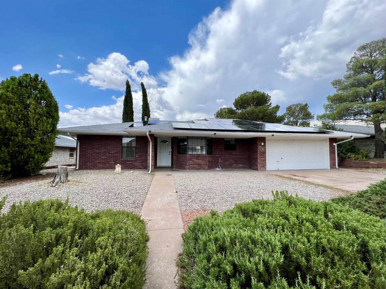 3131 Summer Av - Photo 1