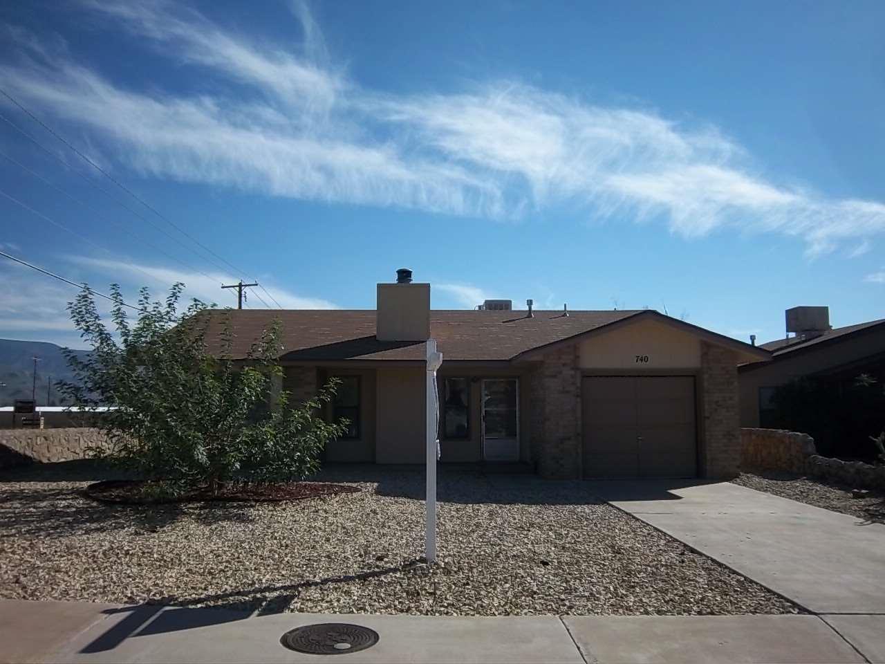 740 Russell Ct - Photo 1