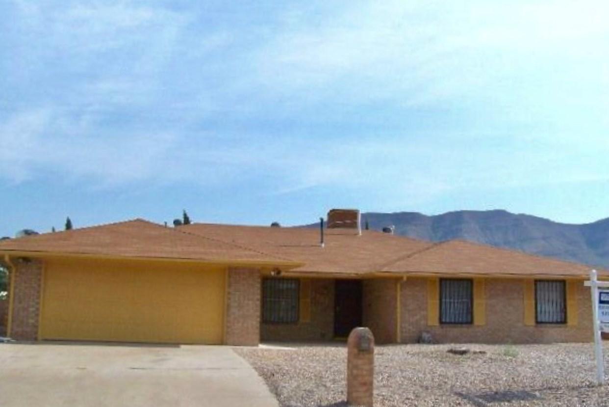 3013 Sunland Dr - Photo 1