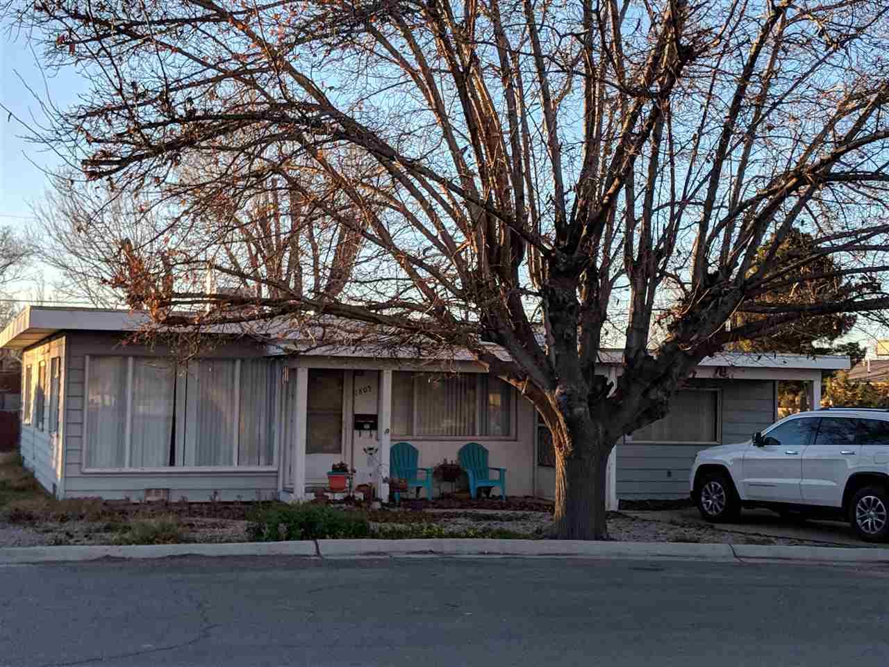 1805 Moor Pl - Photo 1
