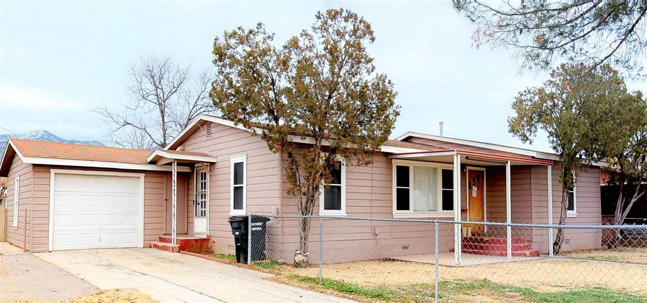 1512 Hawaii Av - Photo 1