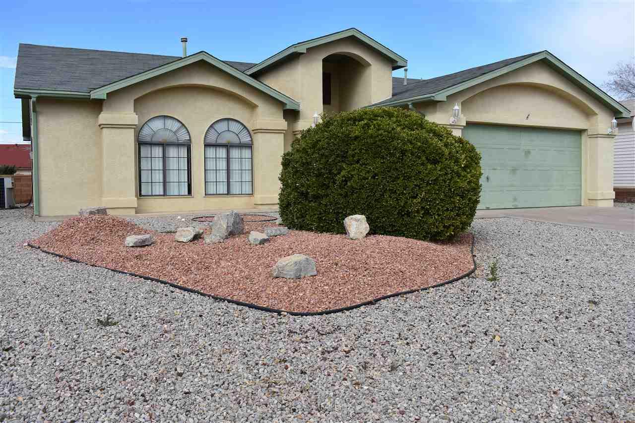 611 Venus Av - Photo 1