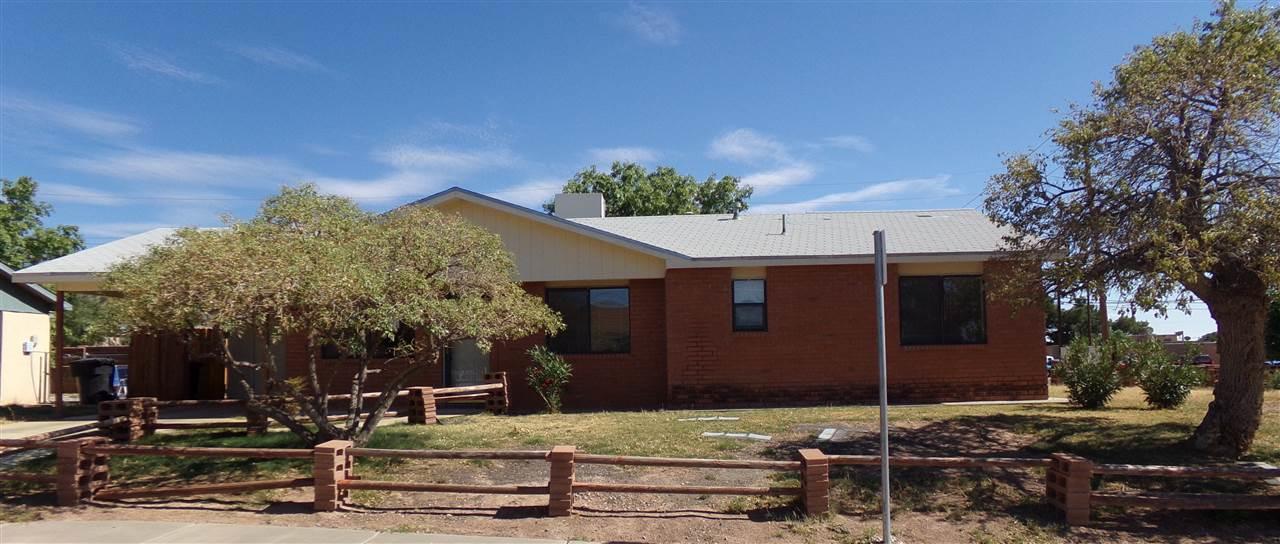 800 Azelia St - Photo 1