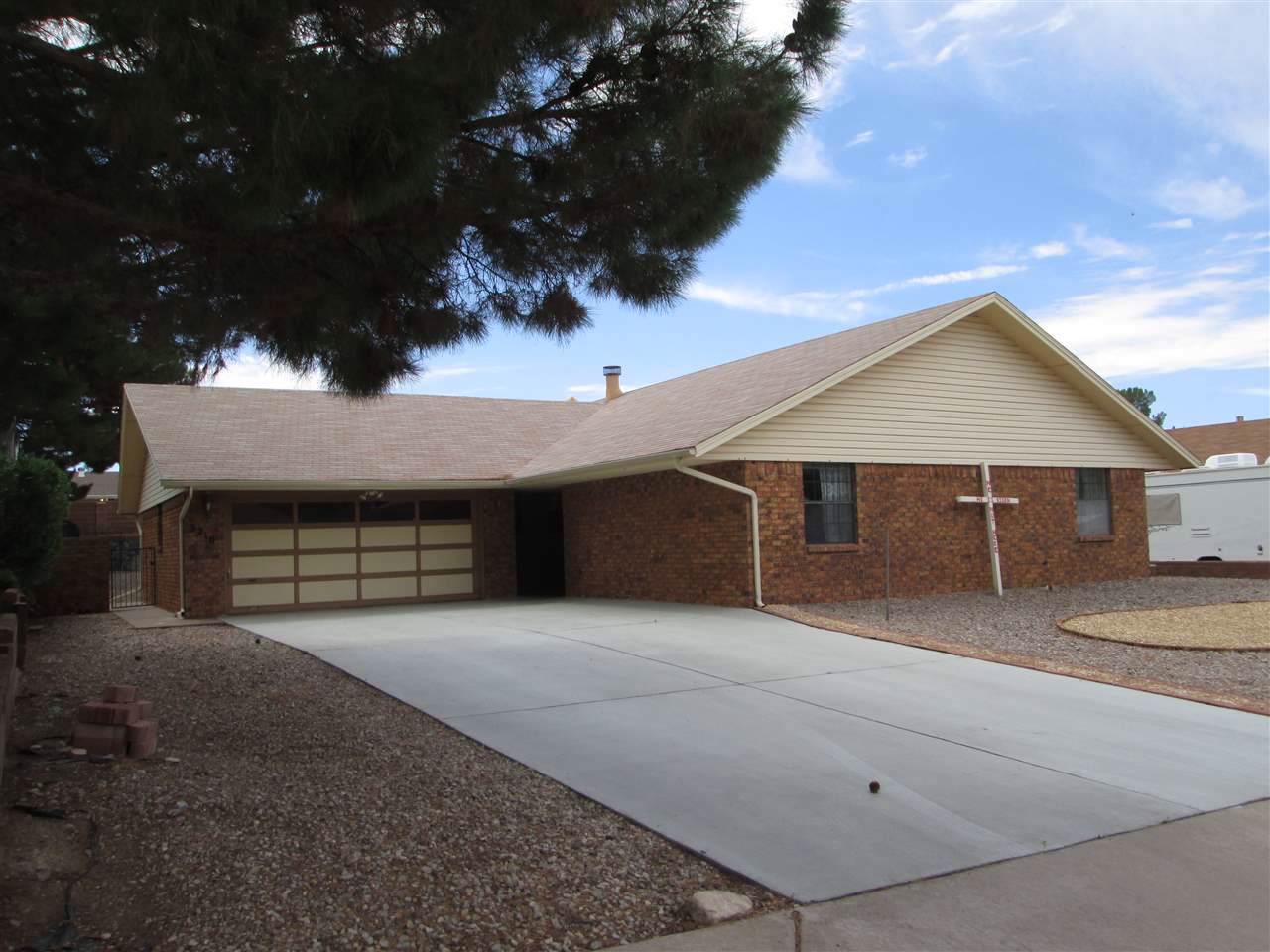 3210 Summer Av - Photo 1
