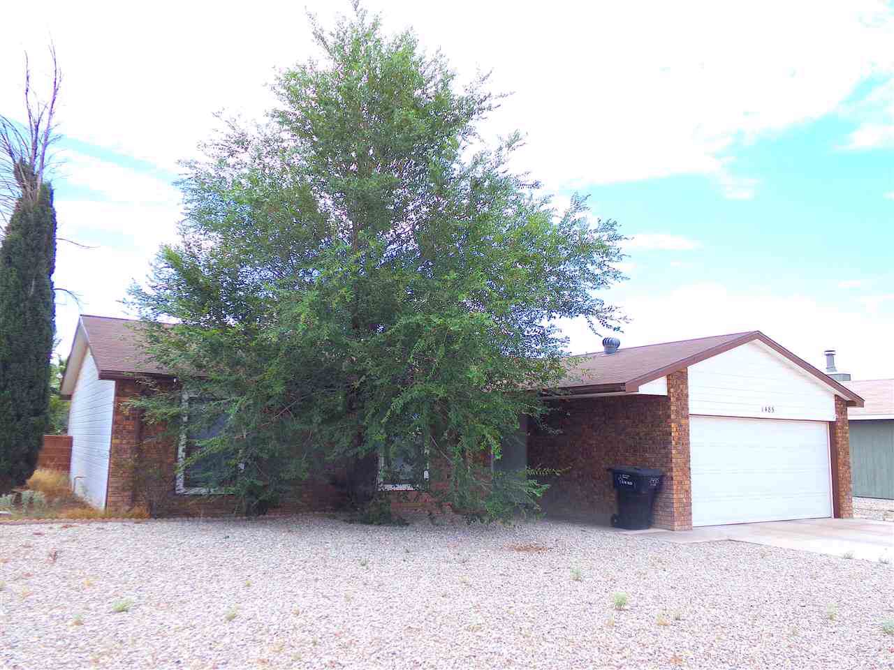 1485 Lindberg Av - Photo 1