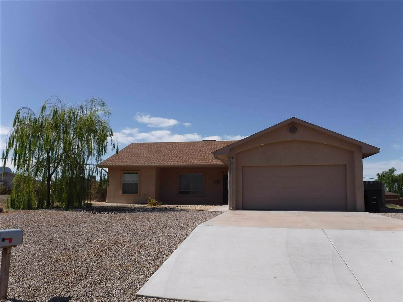 1210 Ocotillo Dr - Photo 1