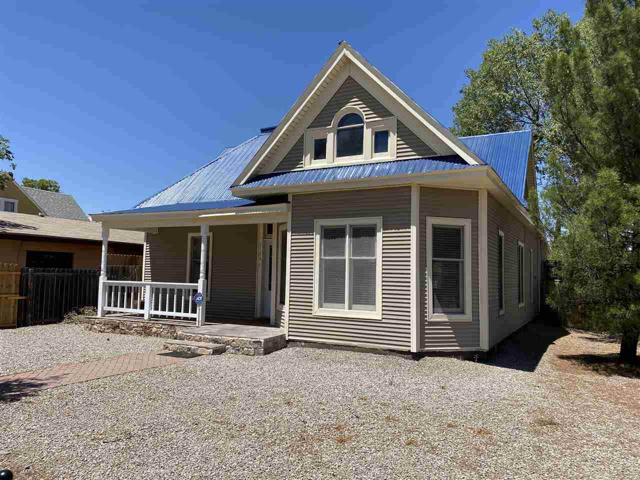 1123 Indiana Av - Photo 1