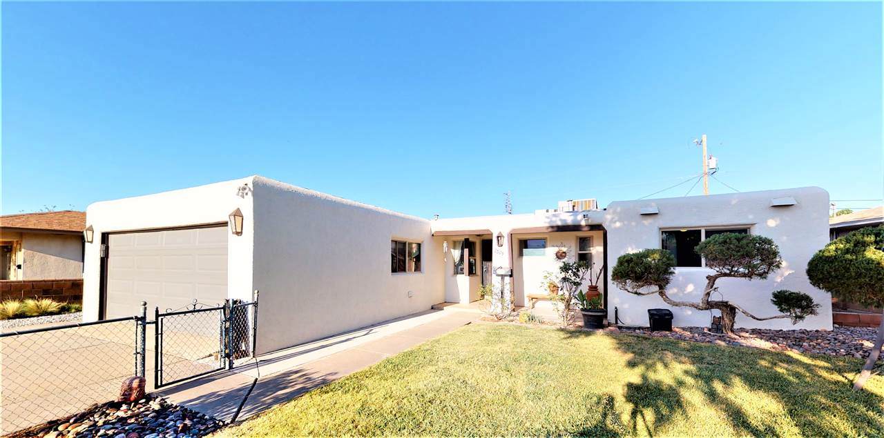 1519 Roosevelt Av - Photo 1