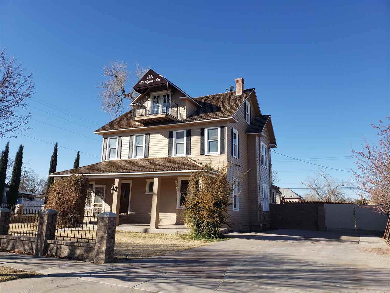 1301 Michigan Av - Photo 1