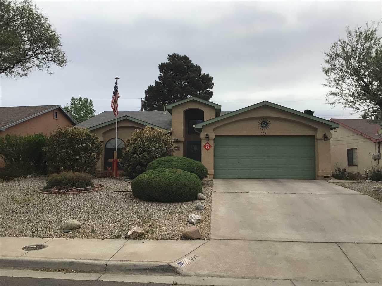 604 Venus Av - Photo 1