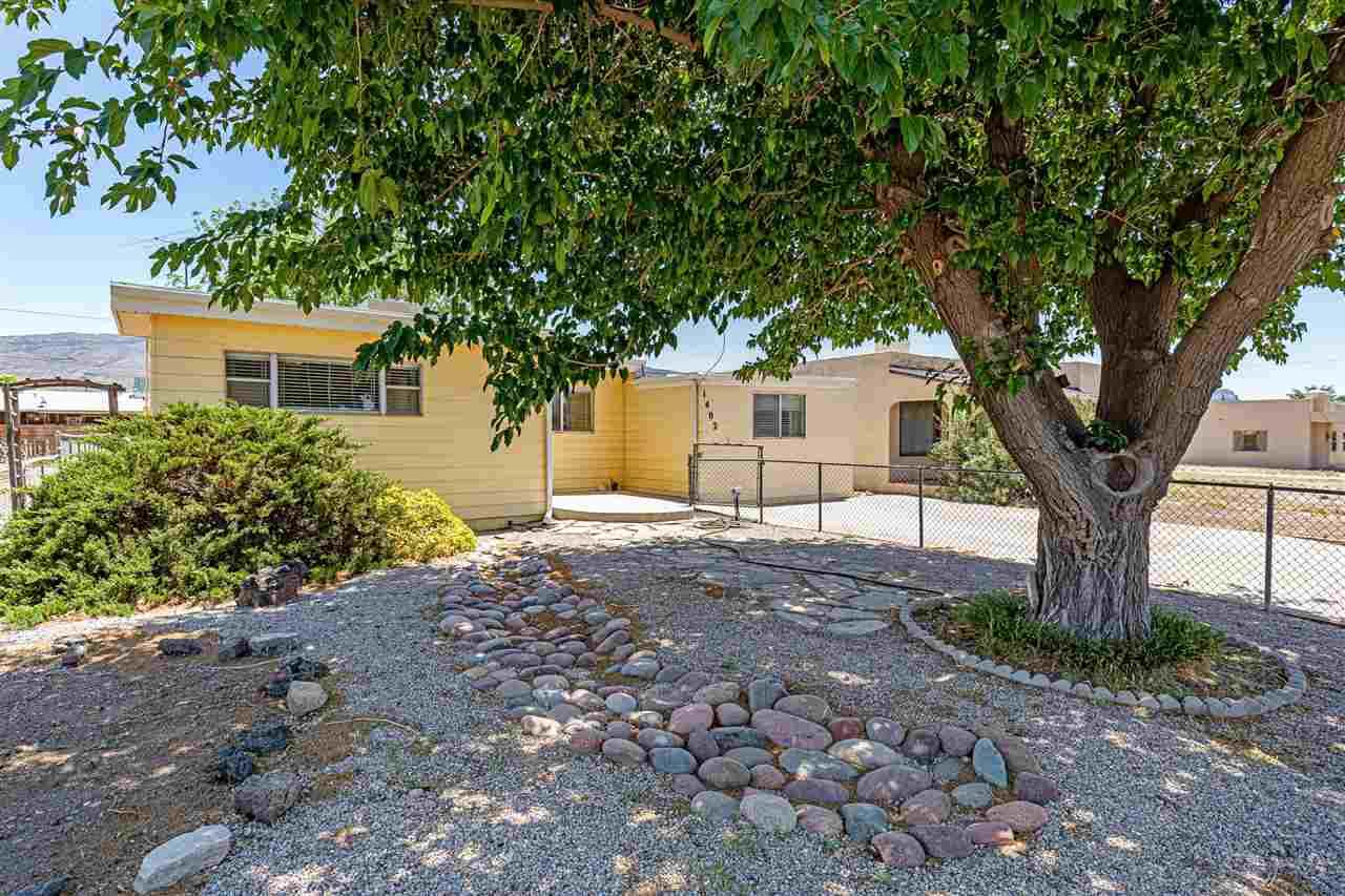 1402 Hawaii Av - Photo 1