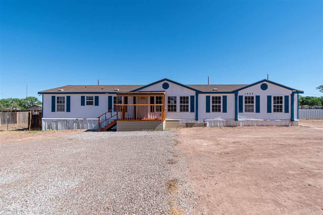 1608 5th St - Photo 1