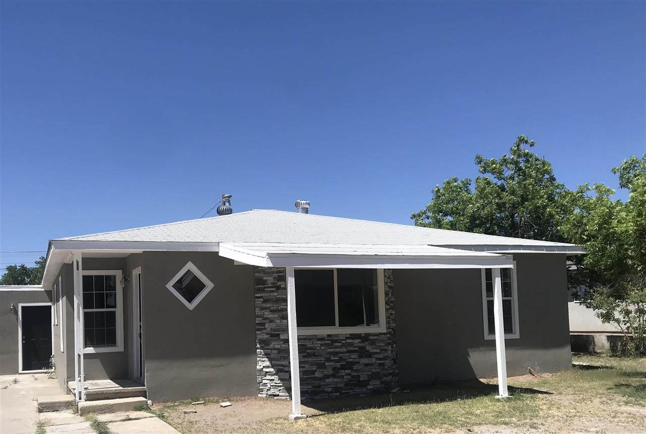 1203 Elkins Pl - Photo 1