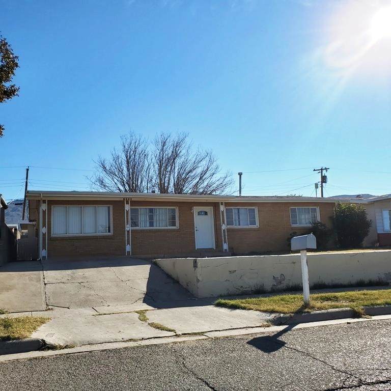 1208 Maple Dr - Photo 1