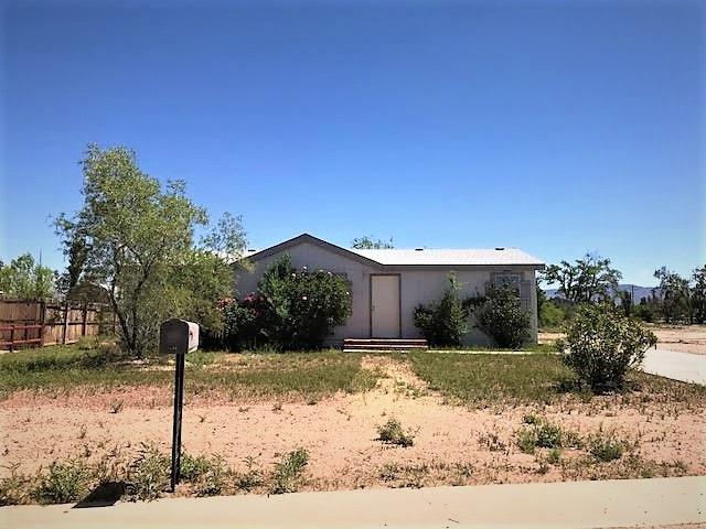 1106 Lawrence Dr - Photo 1