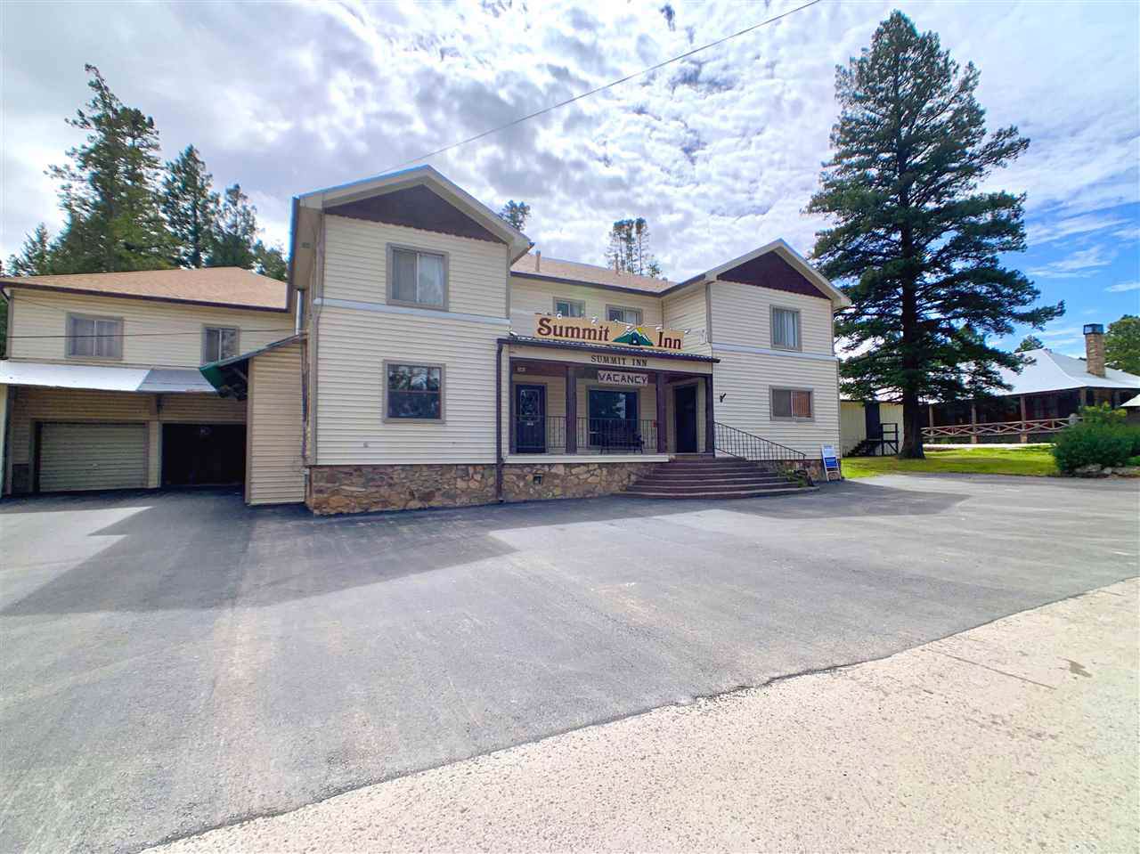103 Chipmunk Ave - Photo 1