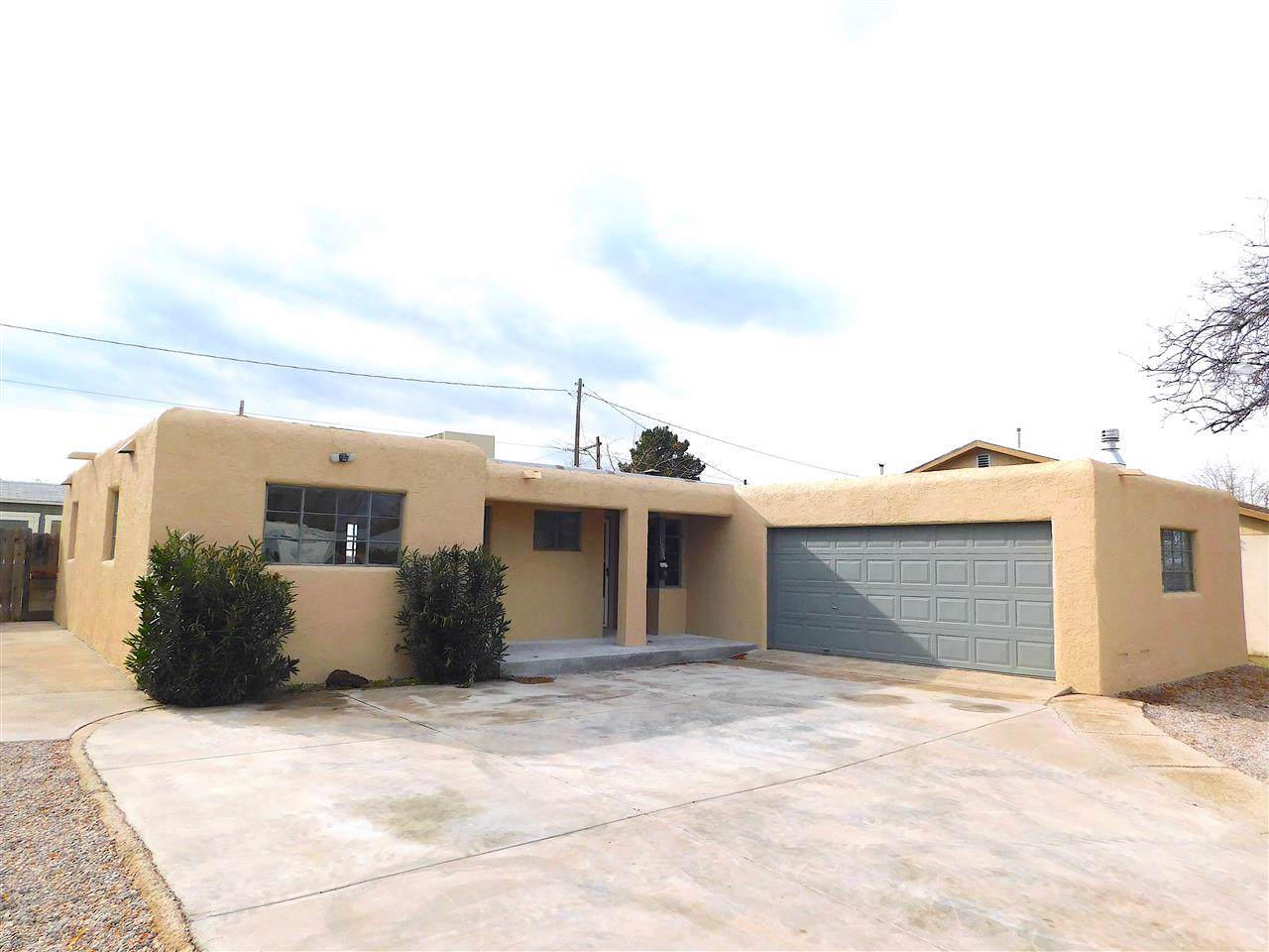 1706 Snow Dr - Photo 1
